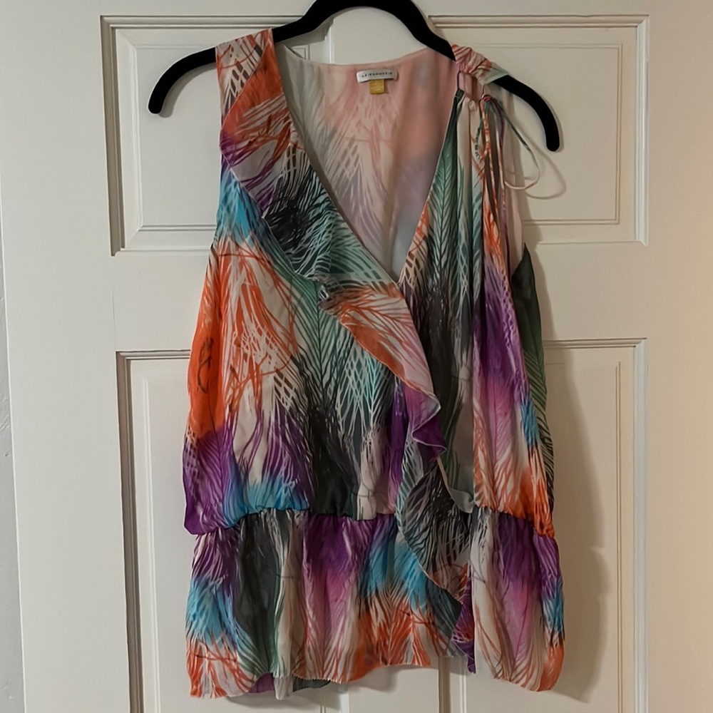 Leifsdottir beautiful and fun top Size 8